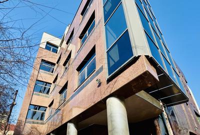 Imobil pretabil clinică, birouri, 1000 mp, garaj, lift, rooftop - 8
