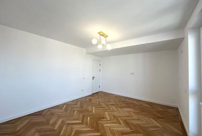 Apartament cu 3 camere decomandat în Universitate