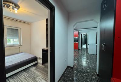 2 c.,53mp,parter,renovat+ spatiu suplim. depozitare-25 mp,Al. Rozelor - 5