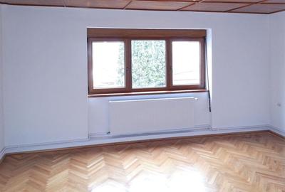 CASA DE VANZARE ULTRA-CENTRAL - locatie deosebita - 6