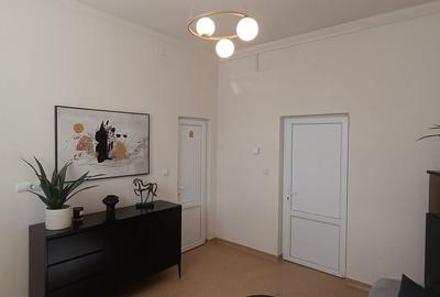 Spatiu comercial de inchiriat, pretabil birou, 20 mpu, mobilat, Sebes - 2