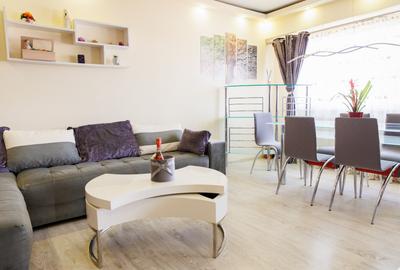Apartament cu 3 camere decomandat, mobilat în Brotăcei