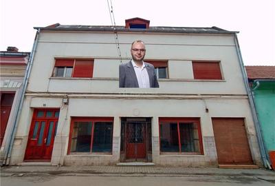 Oravita, Spatiu Com. (Apartament) 89MP, Zona Centrala, Pret Negociabil - 1