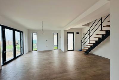 Casa 4 camere Berceni/ Ilfov - curte 410 mp - stradă asfaltată - 10
