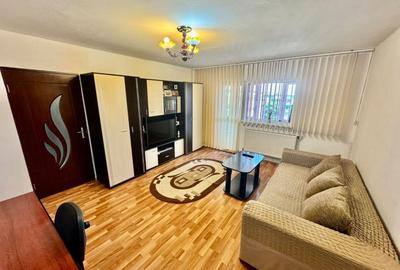 Apartament cu 2 camere semidecomandat, mobilat în Cetate