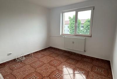 Apartament 2 camere- Zona Sud - 37,5 mp - 37000 euro - 2