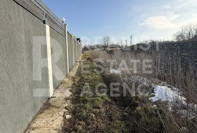 Teren Construcții intravilan de 500 mp, în Rediu