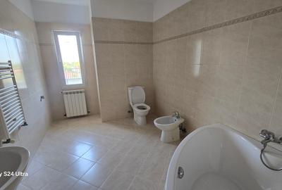 Săftica DN1 | 3 camere | 226 mp | Două terase | 2 parcări - 10