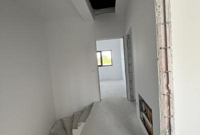 Chisoda - Duplex cu 5 camere despartit prin camera tehnica - 5