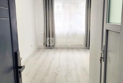 Baza 3, garsoniera renovata complet, parter, disponibila imediat - 1