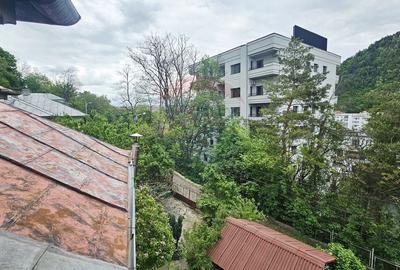 Apartament cu 3 camere de vânzare în zona Central - 32