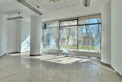 Birou, de 35.00 mp, în Vitan