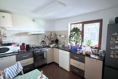 Casa renovata in oras str.Cismelei - 12