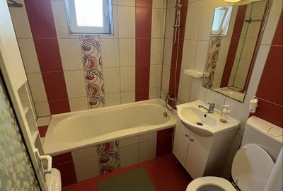 Închiriere Apartament cu 3 camere Titan, 2 bai, renovat, AC, 10 min metrou - 4