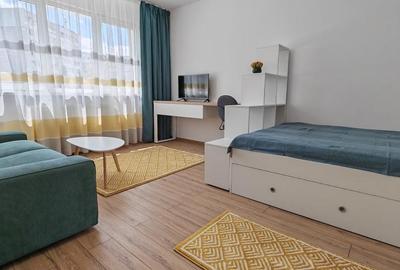 Garsonieră decomandată, mobilată în Astra