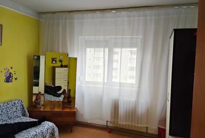 Apartament 3 camere, Zimbru , Iași , etaj 6/10, centrala, aer condiționat, 450 e - 4