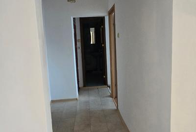 Micro 6 Târgoviște,  vanzare apartament 3camere - 5