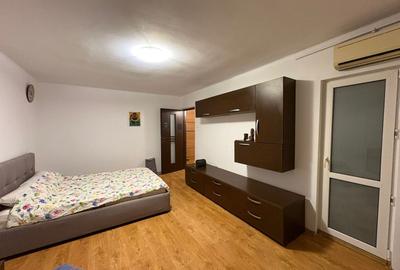 Apartament cu 2 camere decomandat, mobilat în Brâncoveanu
