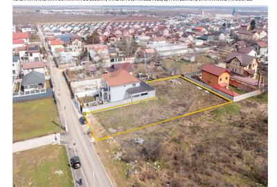 Teren Construcții intravilan de 1833 mp, în Est