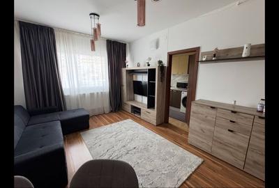 Vanzare Garsoniera in Titan- Rasarit de Soare, pretabil birou/ spatiu comercial - 1