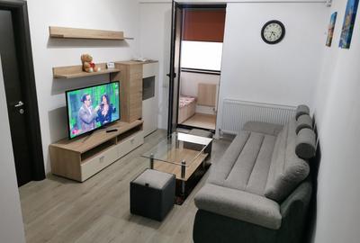 Apartament cu 2 camere semidecomandat, mobilat în Tomis Plus