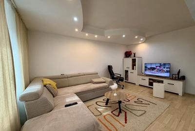 Apartament cu 2 camere decomandat, mobilat în Nicolina