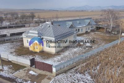 Casa + teren 3.863 mp – Agapia, jud. Neamț - 3