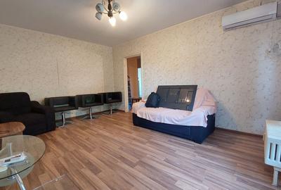 Apartament 4 camere , 2/4, Titan , Theodor Pallady, metrou 1 Decembrie - 5