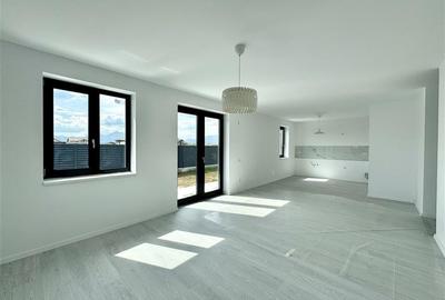 Casă individuală cu 4 camere în Sânpetru