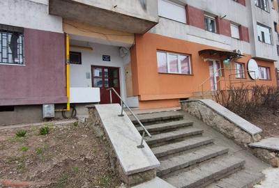 Apartament 3 camere | De inchiriat |  Zona Tomis 3 | Poziție excelentă - 13