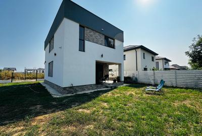 Casă individuală cu 4 camere în Berceni