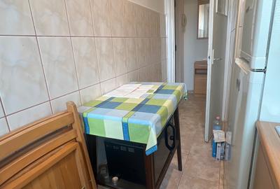 300€, garsoniera mobilata, stradal, acces metrou - 8