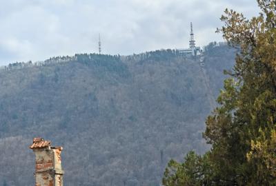Apartament 2 camere pozitie deosebita zona Livada Postei - 16