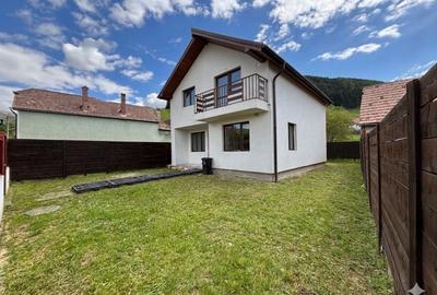 Casa/Vila 4 camere - 2