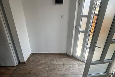 Casa individuala, curte ,utilata, nemobilata, 5 camere, 2 bai, zona Nicolina - 17