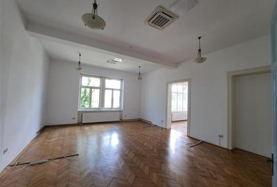 Casa individuala,Birou, 500 mp utili, situata in zona Centrala! - 14