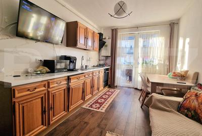 Apartament cu 2 camere semidecomandat, mobilat în Florești