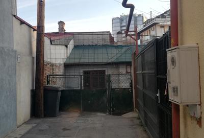Piata Victoriei  teren cu casa demolabila - 6
