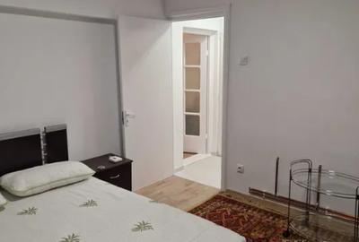 Apartament cu 2 camere semidecomandat, mobilat în Tineretului