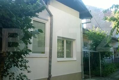 Casa ultrafinisata, zona centrala, 65 mp utili, 2 locuri de parcare, mansardare! - 1