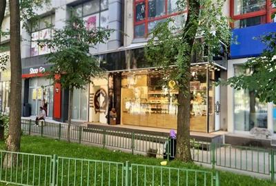 Inchiriere spatiu comercial stradal pretabil Horeca - 3