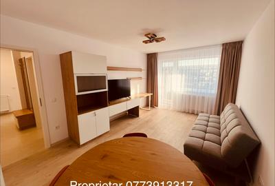 Apartament cu 2 camere decomandat în Tractorul