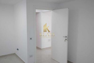 Spatiu comercial parter, stradal, 97 mp,  vitrina, centrala proprie, zona Unirii - 3