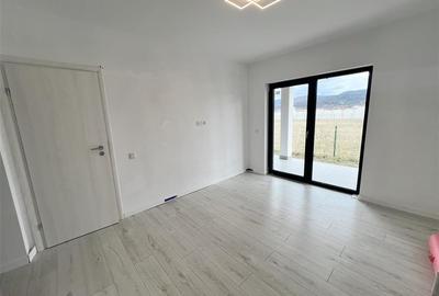 Casa individuala Cristian incalzire in pardoseala si garaj - 24