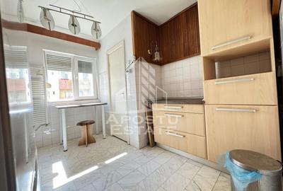 Apartament cu 3 camere, decomantat, etajul 2 , zona Spitalul Judetean - 4