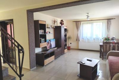 Casă cu 3 camere în Nord