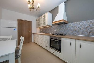 Apartament cu 2 camere decomandat, mobilat în Romană