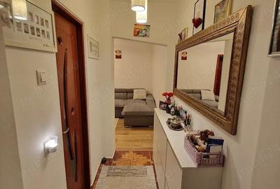 Apartament 3 camere, zona Tatarasi, etajul 2/4 - 5