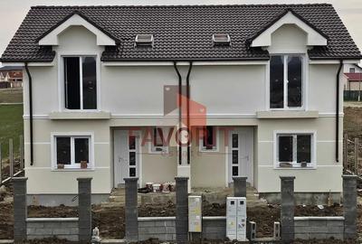 Duplex cu 4 camere în Moșnița Veche