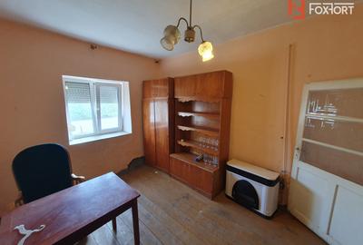 Casa de vanzare cu 3 camere si teren de 1008 mp - Deta - 7